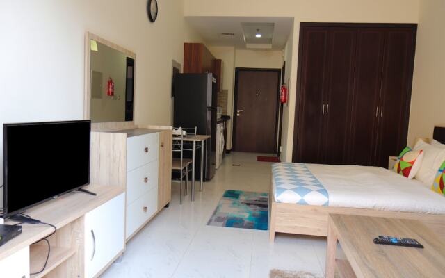 Studio Apartment in Knightbridge Court