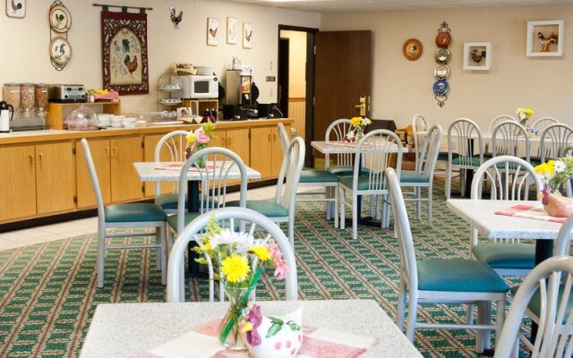 Baymont Inn & Suites Midland