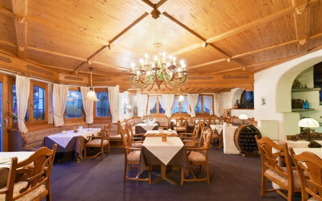 Hotel Alpenroyal