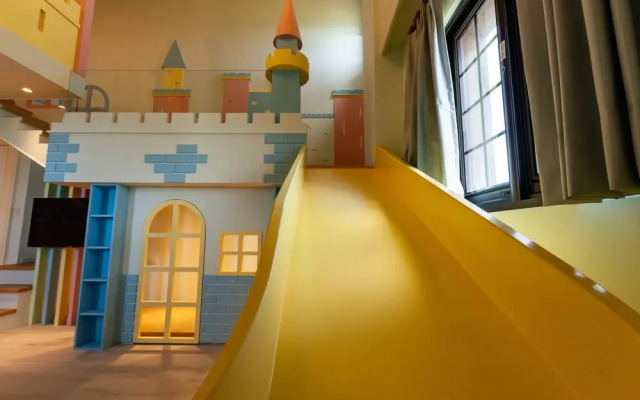 Hogwarts-Castle Guest House