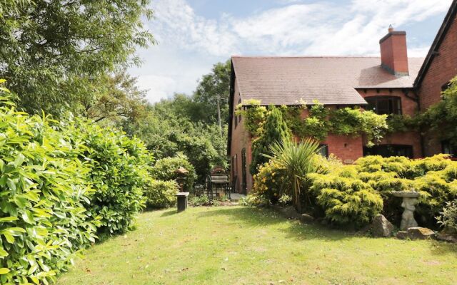 Little Wedderburn House