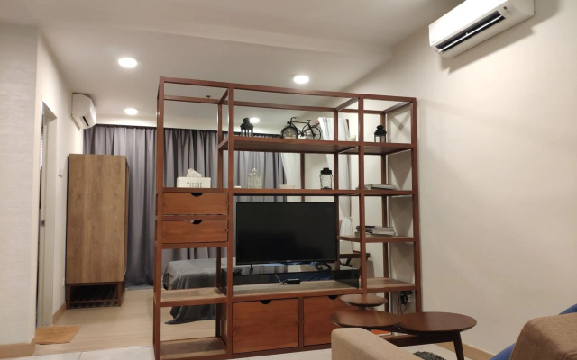 Timur Bay Seafront Residence by DamaiFresh – Guest Rooms – Balok