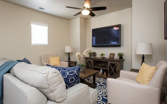 Desert Sunstone 3 Bedroom Apts