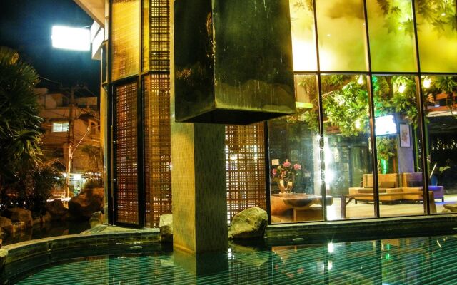 OYO 143 Dday Resotel Pattaya Hotel