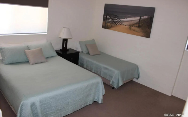 Mollymook Cove Apartments