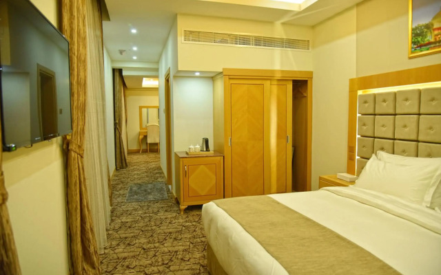 Muscat Plaza Hotel