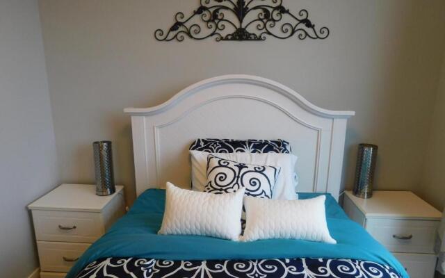Three-Bedroom House with Balcony #33 Sunalta Downtown