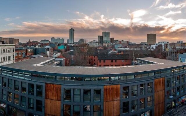 Swan Street Penthouse