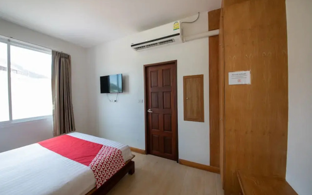 OYO 363 Golden Place Patong