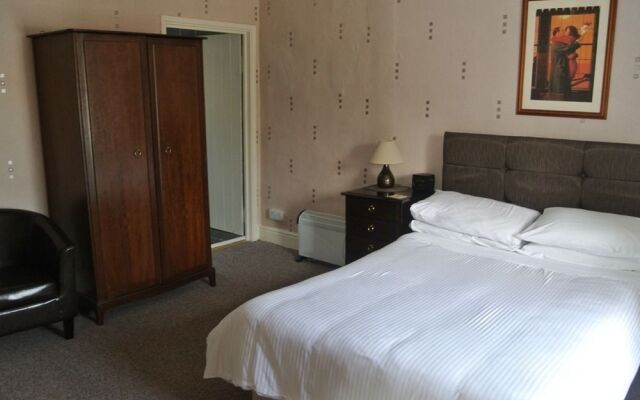 Old Castle Farm Guest House