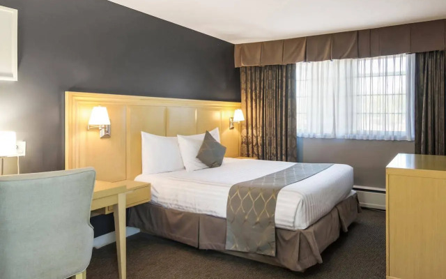 Red Lion Inn & Suites Abbotsford