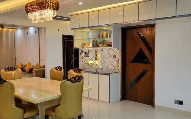 Luxurious 3-bhk Highly Secured & Close to Airport