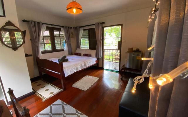 Chomklong Experience