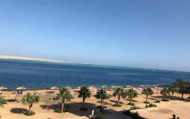 Serenity The View Golden Residence