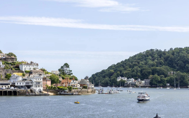 Angel 1 in Dartmouth