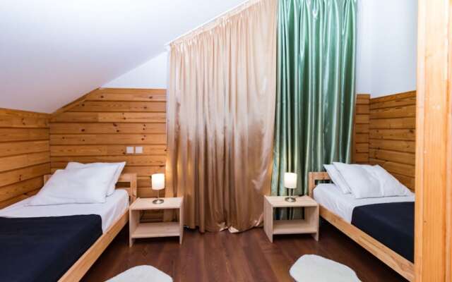 Hostel EXPO