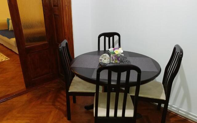 Old Town Unirii Square Damaris apartment