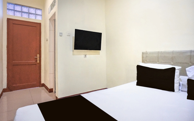Hotel O Medan near Sun Plaza formerly Medan Baru House – Guest Rooms – Medan