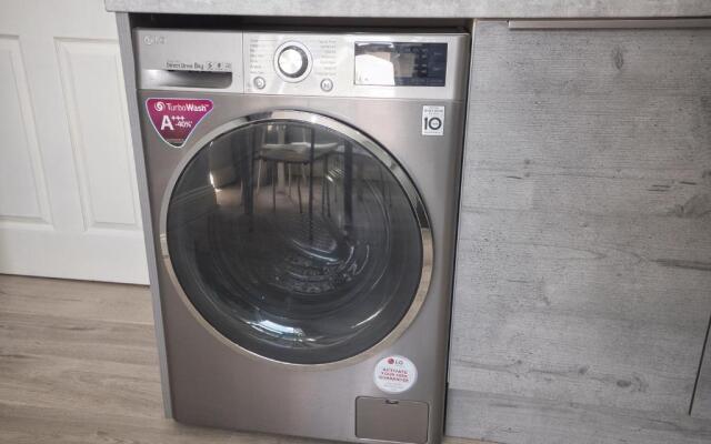 Amazing 1 bed flat in lovely area