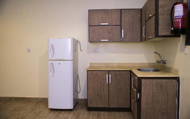 Al Eairy Furnished Apartments Qassim 4