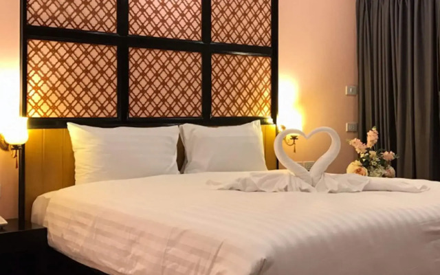 Phuket Chinoinn Hotel