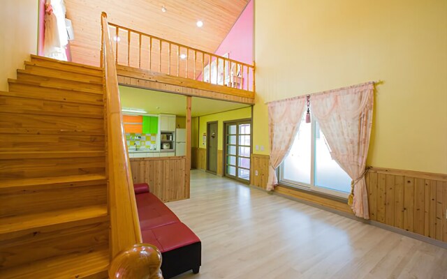 Ganghwa Pink House Pension