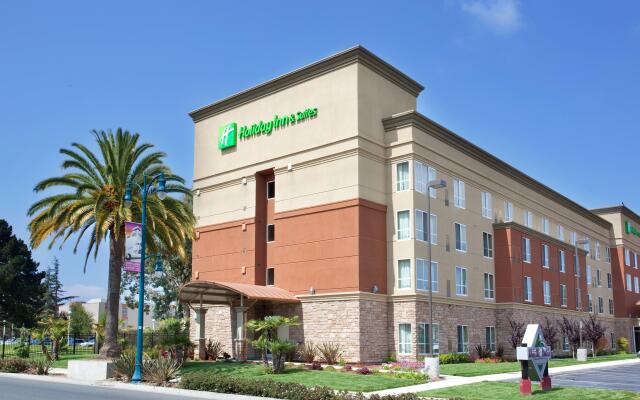 Holiday Inn Oakland Airport, an IHG Hotel