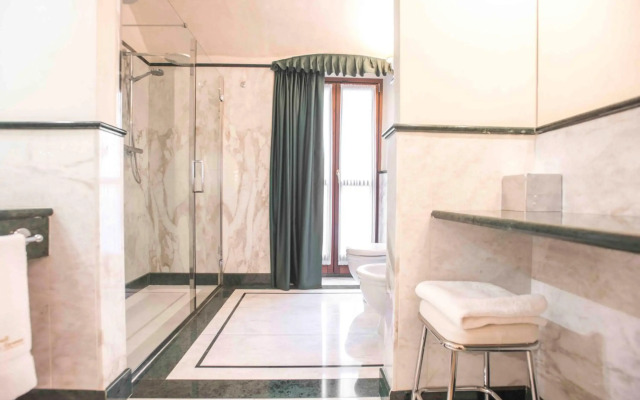 Golden Tower Hotel & Spa
