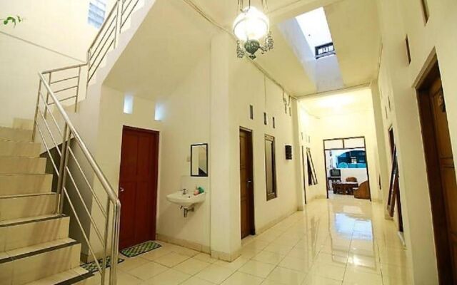 OYO 418 Setra House