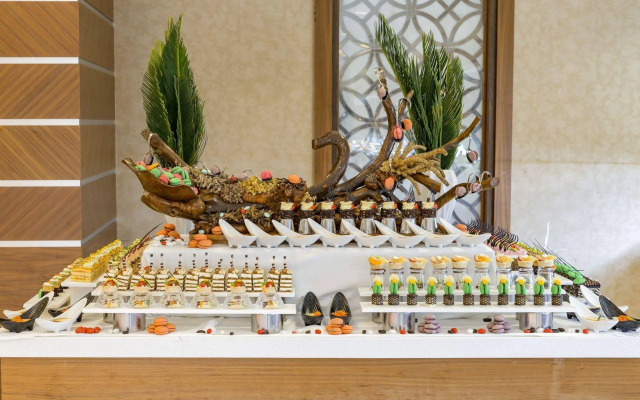 Royal Holiday Palace