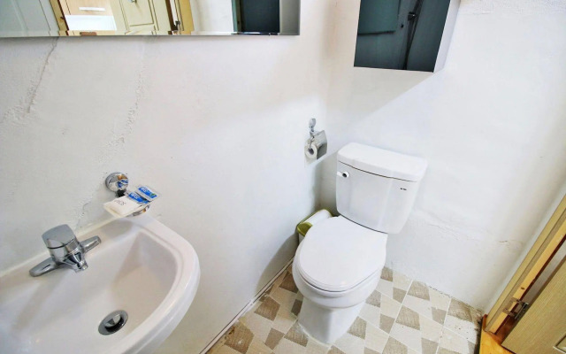 Dodam Guest House