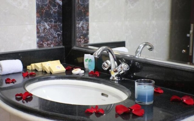 OYO 136 Pioneer Hotel Apartments