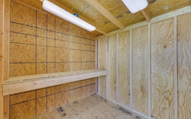 Cozy Duplex, Walk to Bentonville City Square!