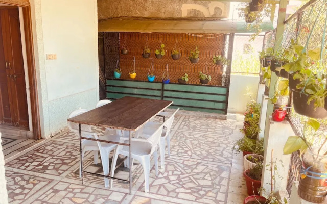 Abu Bunglow Homestay By GRB