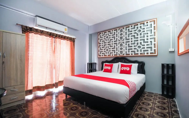 OYO 1006 FO Room