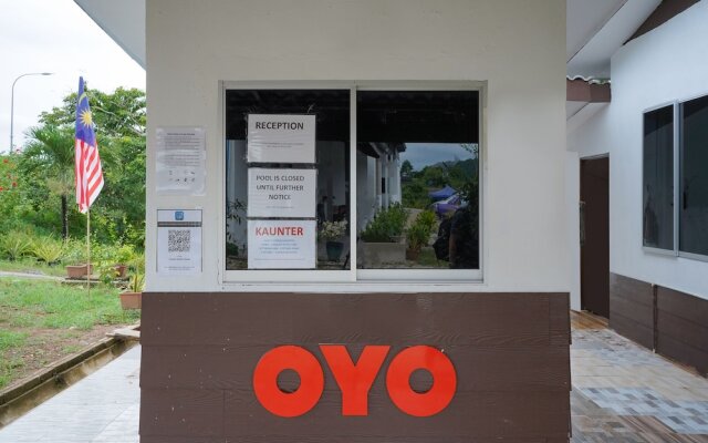 OYO 90085 Crystal Sintok Chalet