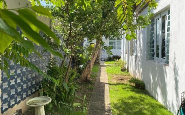 Isla Verde By The Beach Guest House