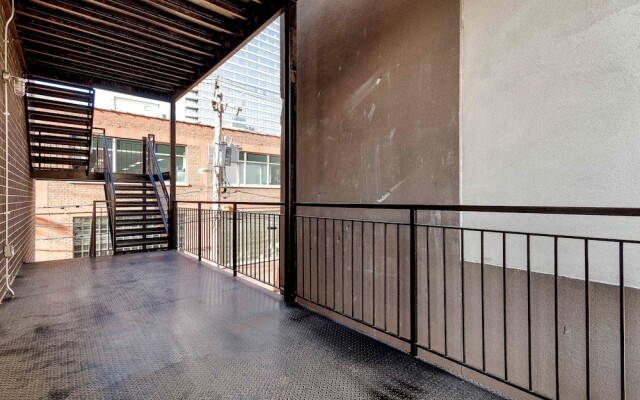 811 N. Sedgwick