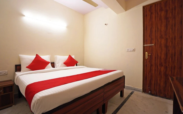 OYO Flagship 24651 GMD Vasundhara