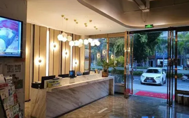 Huayuan Hotel (Fubo East Road)