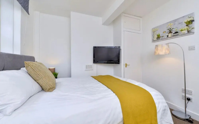 7a Scotgate by Vose Nights