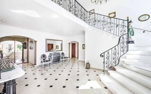 Villa Paris