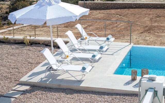 Francis & Gregorys Luxury Villas