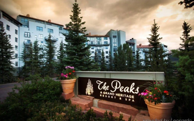 See Forever Village At The Peaks Resort & Spa