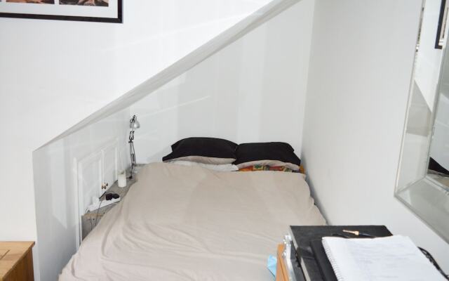 Cosy 1 Bedroom Flat on Gloucester Road North