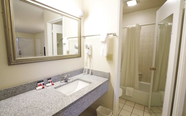 Skyway Inn SeaTac