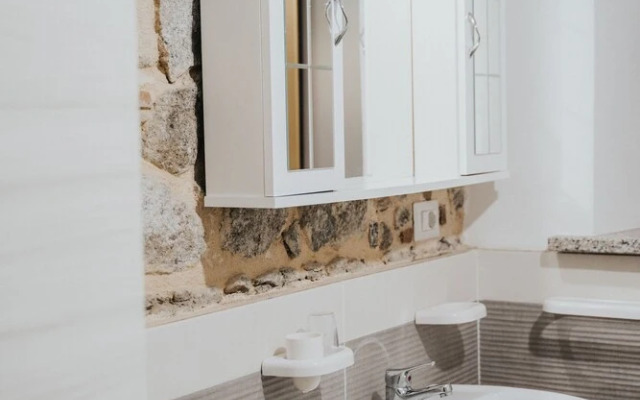 Remarkable 4-bed Apartment in Joppolo