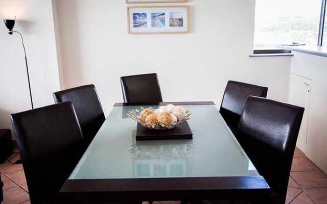 Elouera Tower Beachfront Apartments
