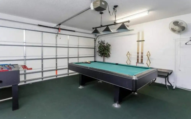 133 Beautiful Home With Lake View