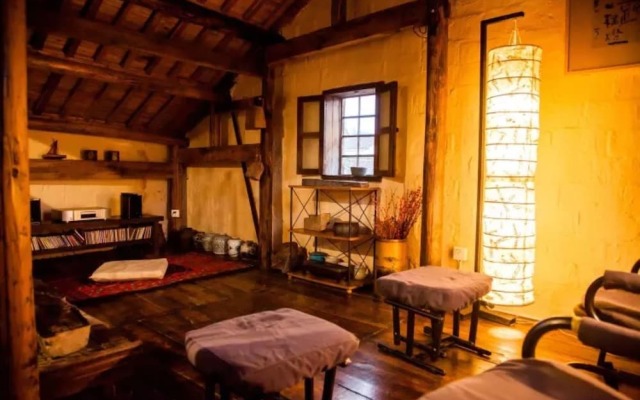 Pig's Boutique Hotel Xidi